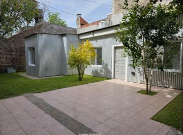 PH · 84m² · 3 Ambientes · Venta Perm PH 3 Amb con Patio Cochera C Comercial