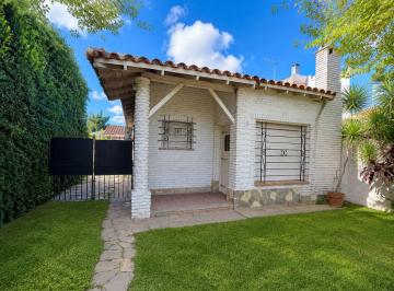 Casa · 143m² · 4 Ambientes · 3 Cocheras · Venta Casa / Lote R2 Ideal Emprendimiento Quilmes