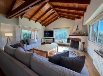 Casa de 4 ambientes, Bahía Blanca · Completisima Patagonia - Apta Credito/permutamos