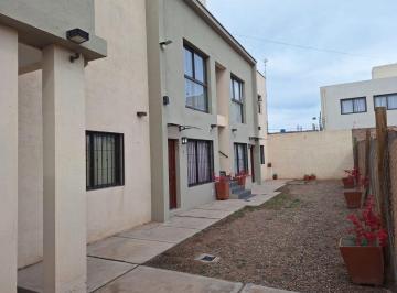 Departamento de 3 ambientes, Luzuriaga · Departamento en Alquiler en Luzuriaga