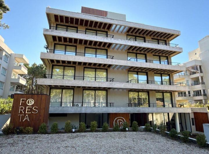 Venta Departamento 3 Ambientes con Jardín Pinamar