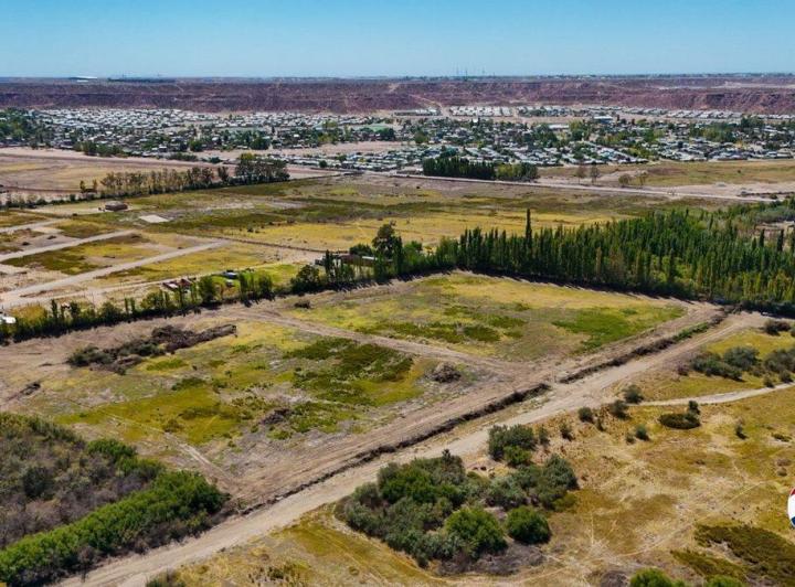 Terreno · 300m²