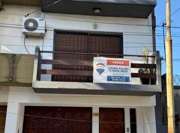 Casa · 92m² · 3 Ambientes · 1 Cochera · Venta Villa Ballester 3 Amb Cochera Apto Credito