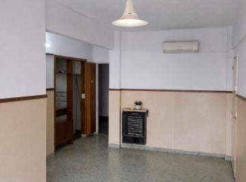 Departamento · 48m² · 3 Ambientes · Venta Dpto 3 Amb Loma del Mirador Balcón - Permuta