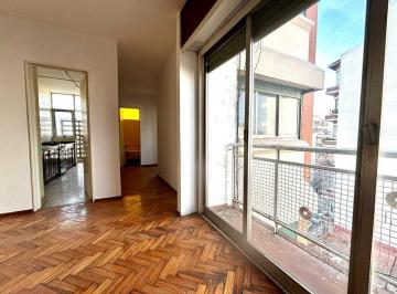 Departamento · 52m² · 3 Ambientes · Venta Departamento 3 Amb. Liniers Baulera Luminoso