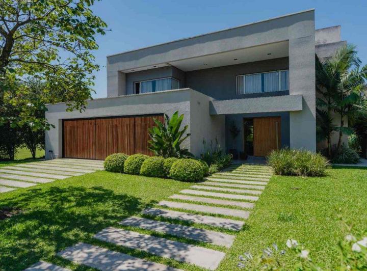 Casa en venta en Yerba Buena · 5 ambientes