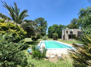 Quinta vacacional · 115m² · 2 Dormitorios · 2 Cocheras · Venta Quinta - 20 de Junio 5282 m²