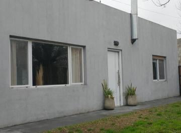 Quinta vacacional · 120m² · 3 Ambientes · 1 Cochera · En Venta Quinta Totalmente Amueblada - Chivilcoy