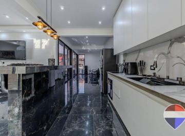 Casa · 349m² · 4 Ambientes · 2 Cocheras · Casa Venta Gorina 3 Dorm. Parque Pileta