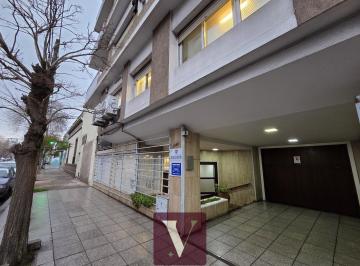 Departamento · 76m² · 3 Ambientes · Departamento en Venta 3 Ambientes a La Calle - Plaza Rocha