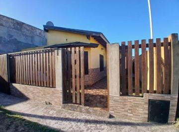 Casa de 3 ambientes, Santa Teresita · Casa Sola con Gas Natural