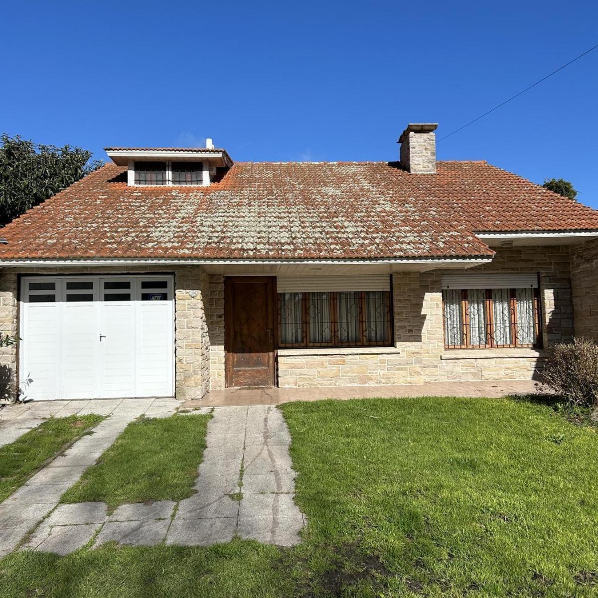 Chalet en estado de origen, 6 amb, 450m² en Punta Mogotes