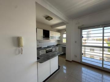 Departamento · 60m² · 3 Ambientes · Departamento Tres Ambientes con Balcón en Venta en Wilde