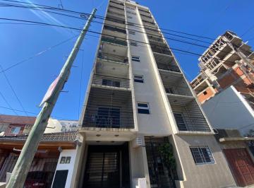 Departamento · 60m² · 3 Ambientes · Departamento Tres Ambientes con Balcón en Venta en Wilde