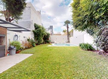 Casa · 355m² · 6 Ambientes · 2 Cocheras · Vta Casa Premium Nuñez Jardín Pileta Parrilla Gym