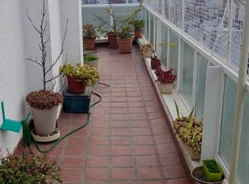 Departamento de 3 ambientes, Caballito · Caballito. Tres Ambientes. Amplio Balcón.