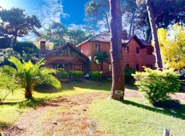 Casa · 160m² · 5 Ambientes · 1 Cochera · Casa - Chalet en Venta Pinamar Norte