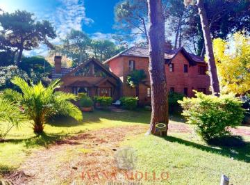 Casa · 160m² · 5 Ambientes · 1 Cochera · Se Vende Casa - Chalet en Pinamar Norte