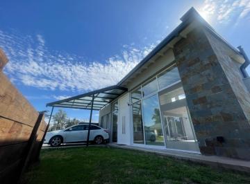 Casa · 150m² · 3 Ambientes · 2 Cocheras · Venta Casa 3 Ambientes Ezeiza
