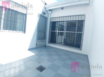 PH · 35m² · 2 Ambientes · PH de 2 Ambientes en Alquiler en Bernal