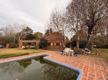 Casa de 6 ambientes, Berazategui · Casa en Venta - Barrio San Juan