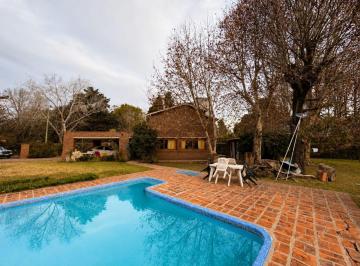 Casa de 6 ambientes, Berazategui · Casa en Venta - Barrio San Juan