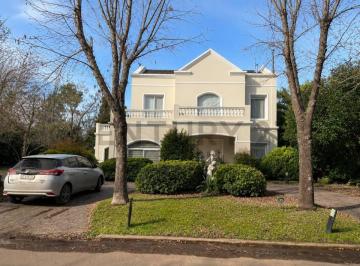 Casa · 270m² · 5 Ambientes · 2 Cocheras · Venta Casa 5 Amb - Solar del Bosque Canning