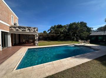 Casa de 8 ambientes, Villa Allende · Alquiler Casa Country San Isidro Villa Allende