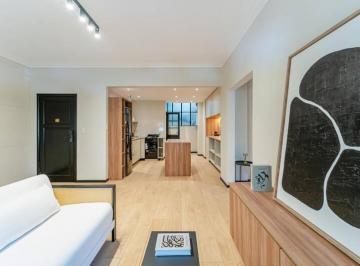 Departamento · 88m² · 3 Ambientes · Departamento en Venta en Mar del Plata de 3 Ambientes a La Calle Reciclado a Nuevo, con Balcón