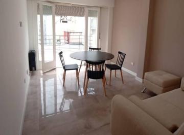 Departamento · 60m² · 3 Ambientes · Departamento en Venta en Mar del Plata de 3 Ambientes a La Calle Reciclado a Nuevo, con Balcón