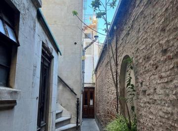 PH · 38m² · 3 Ambientes · PH en Zona Uade, Oportunidad Para Reciclar!