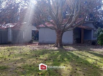 Casa · 2700m² · 2 Dormitorios · Terreno de 2.700 m² con Casa |villa Jardín