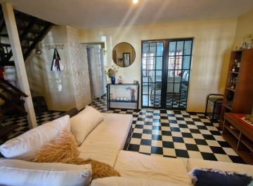 Casa · 190m² · 4 Ambientes · 3 Cocheras · B° Marques de Sobremonte - Casa 3 Dorm. con Pileta
