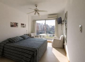 Departamento de 1 ambiente, Rosario · Monoambiente Amueblado Al Frente con Balcon - Ituzaingo 1100, Rosario