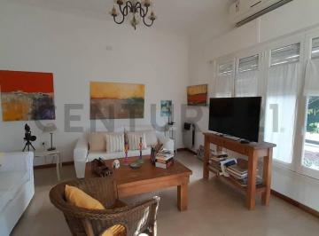 Casa · 120m² · 4 Ambientes · 2 Cocheras · Casa en Venta de Dos Dorm.. a m del Parque San Martin