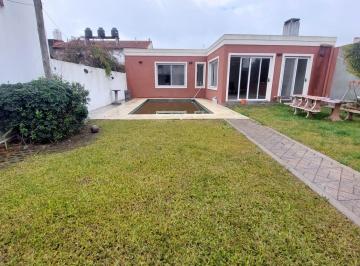 Casa · 180m² · 6 Ambientes · 4 Cocheras · Venta Casa 6 Ambientes C/ Pileta y Quincho - Jose C Paz
