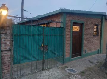 Alquiler de departamento 2 ambientes cocina y baño con entrada de auto. Planta b · Departamento de Dos Ambientes.
