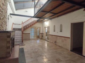PH de 6 ambientes, Parque Avellaneda · Venta PH 6 Ambientes con Patio y Fondo Libre