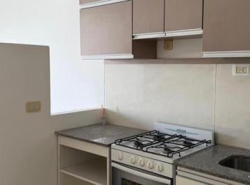 Departamento · 45m² · 2 Ambientes · Dpto en Venta, Excelente Semipiso en Barrio Martin, 48 m² Al Frente