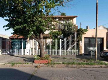 Casa · 178m² · 4 Ambientes · 2 Cocheras · Venta Casa y Departamento Villa Bosch