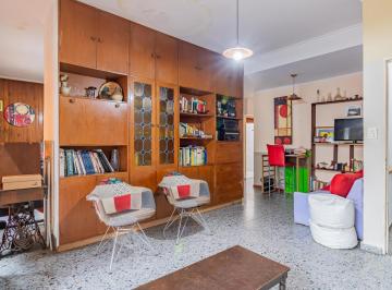Casa · 231m² · 5 Ambientes · 1 Cochera · Casa en Venta con Local y Pileta Calle 419 y Camino Centenario Villa Elisa
