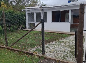 Casa de 3 ambientes, Álvarez · Alquiler Casa en Predio Exclusivo