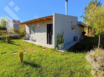 Casa · 65m² · 1 Dormitorio · 2 Cocheras · Casa en Club Hidronor - Mari Menuco
