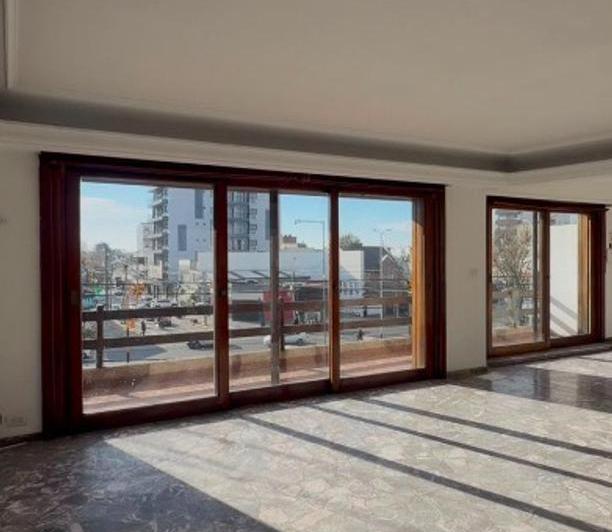 Oficina comercial · 192m² · 5 Ambientes