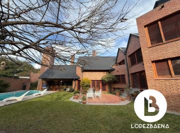 Casa · 545m² · 10 Ambientes · 5 Cocheras · Vendo Casa de 545 Mt Cub en Jardín Espinosa Soñada! Casa de Diseño