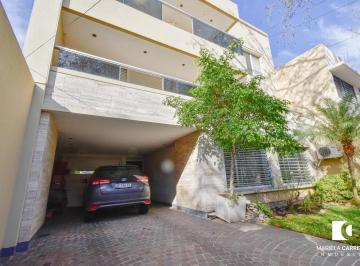 Casa · 646m² · 9 Ambientes · Casa - Temperley Oeste