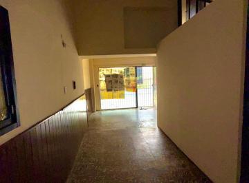 Local comercial de 2 ambientes, San Miguel de Tucumán · Dueño Alquila. Local Comercial, con Habitación en Planta Alta.