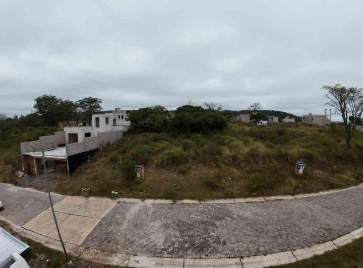 Terreno · 295m²