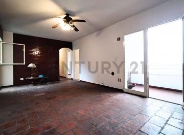 Departamento · 77m² · 4 Ambientes · Venta Departamento con Balcón Súper Luminoso