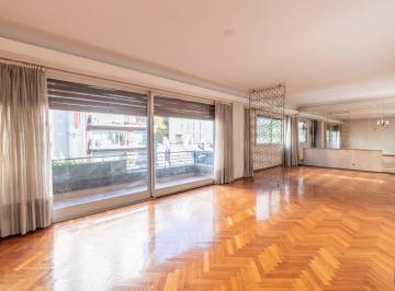 Departamento · 145m² · 5 Ambientes · 1 Cochera · Piso Alto - 5 Amb. Balcón y Cochera Espacio